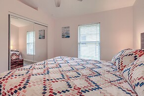 Pet-friendly Fort Pierce Home w/ Pool & Kayaks!