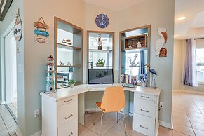 Pet-friendly Fort Pierce Home w/ Pool & Kayaks!