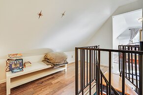 Saint Paul Vacation Rental Near Shopping & Dining!