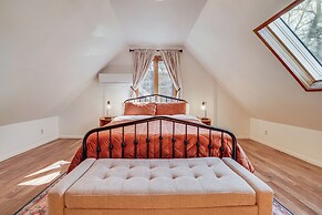 Saint Paul Vacation Rental Near Shopping & Dining!