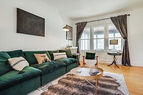 Saint Paul Vacation Rental Near Shopping & Dining!