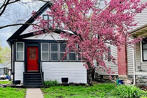 Saint Paul Vacation Rental Near Shopping & Dining!