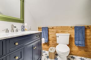 Saint Paul Vacation Rental Near Shopping & Dining!