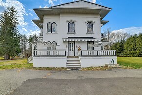 Quiet Owego Getaway Near Main Street & Riverwalk!