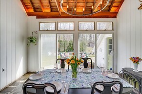 Saugerties Farmhouse: Sauna & Countryside Views