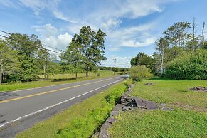 Saugerties Farmhouse: Sauna & Countryside Views