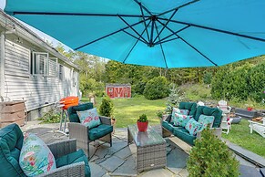 Saugerties Farmhouse: Sauna & Countryside Views