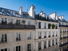 Paris Haussmann Elegant Residence