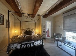 Ta' Pinu Spa Suite - Luxury Heritage Living