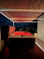 Ta' Pinu Spa Suite - Luxury Heritage Living