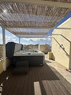 Ta' Pinu Spa Suite - Luxury Heritage Living