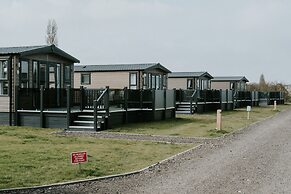 Brackenborough Lakes Resort