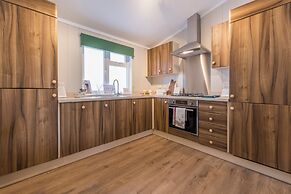 Brackenborough Lakes Resort