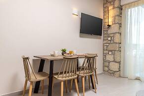 Achatis Apartments with sea view