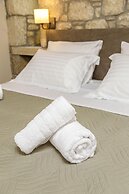 Achatis Apartments with sea view