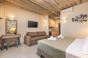 Achatis Apartments with sea view