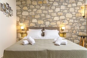 Achatis Apartments with sea view