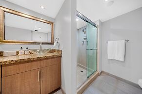 Biscayne Bay Poolside Oasis