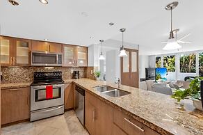 Biscayne Bay Poolside Oasis