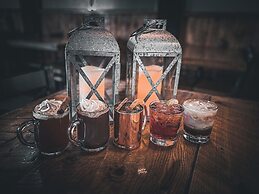 Whitecap Mountains Resort