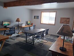 Whitecap Mountains Resort