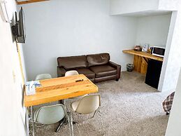 Whitecap Mountains Resort