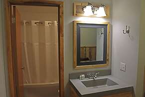 Whitecap Mountains Resort