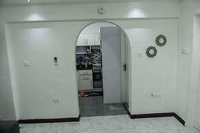 Impeccable 1-bed Airbnb in Borteyman