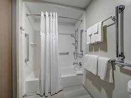 Holiday Inn Express Corpus Christi Beachfront by IHG