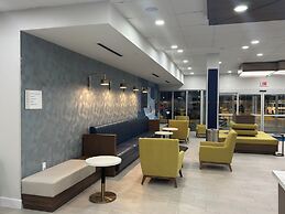 Holiday Inn Express Corpus Christi Beachfront by IHG