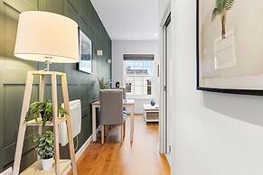Stunning 1 Bed Apartment Near Heathrow London