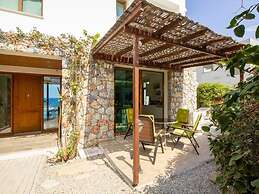 Luxurious Villa With Breathtaking Seaview
