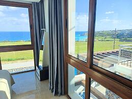 Luxurious Villa With Breathtaking Seaview