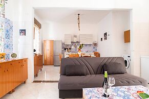 Villa Immersed in Relaxation 500 Metres From the Sea