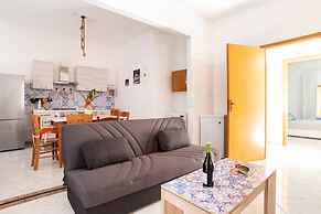 Villa Immersed in Relaxation 500 Metres From the Sea