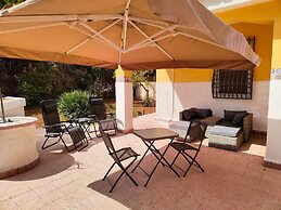 Villa Immersed in Relaxation 500 Metres From the Sea