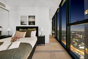 Melbourne Square Apartments