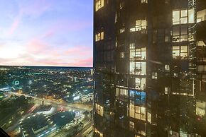 Melbourne Square Apartments