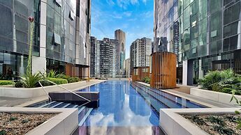 Melbourne Square Apartments