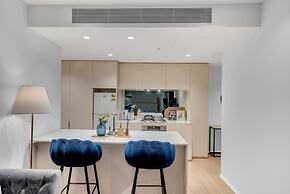 Melbourne Square Apartments