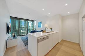 Melbourne Square Apartments