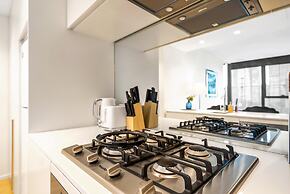 Melbourne Square Apartments