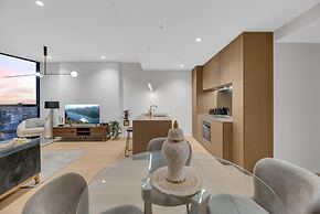 Melbourne Square Apartments