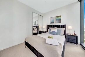 Melbourne Square Apartments