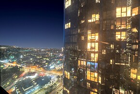 Melbourne Square Apartments