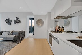 Melbourne Square Apartments