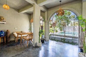 Ubud Terrace by Betterplace