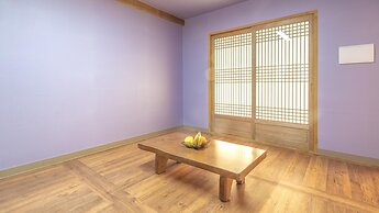 Gyeongju Gampo Byeolbit Hanok Pension