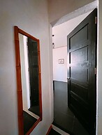 Everyday Sunday Hotel Cafe