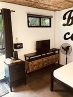 Everyday Sunday Hotel Cafe